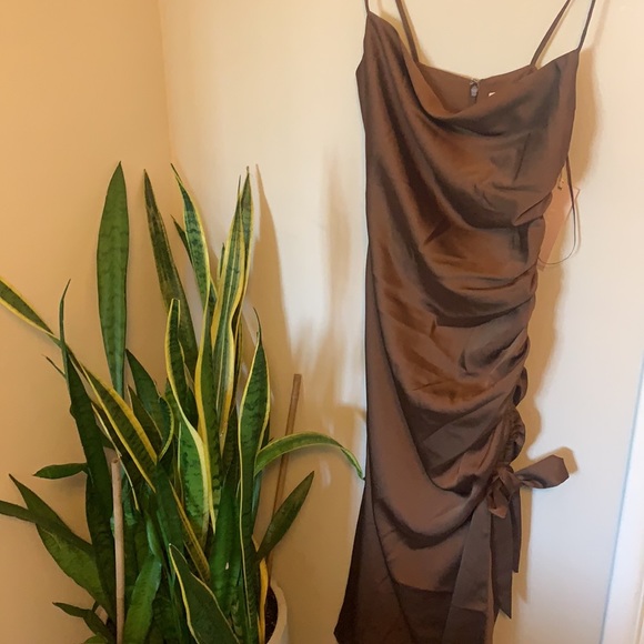 LAST 1 NWT Keepsake the Label Chocolate Midi Dress - Picture 6 of 6